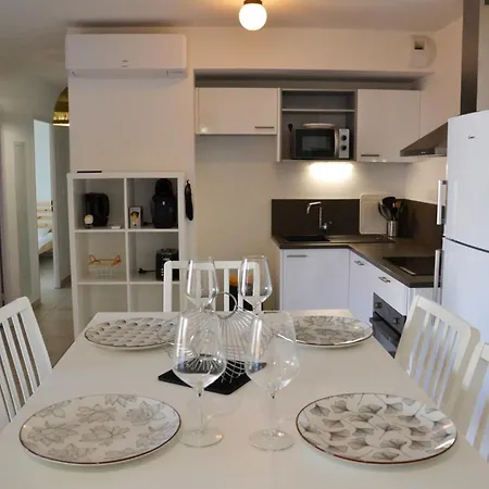 Riboleys - Climatisee Avec Piscine Villa Vias