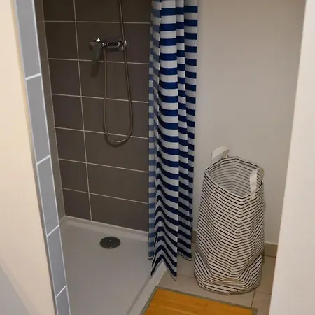 Marina - Climatisee Avec Piscine Villa