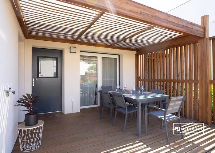 Villa Riboleys - Climatisee Avec Piscine *